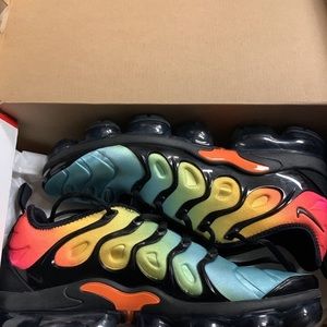 Nike Air VaporMax Plus